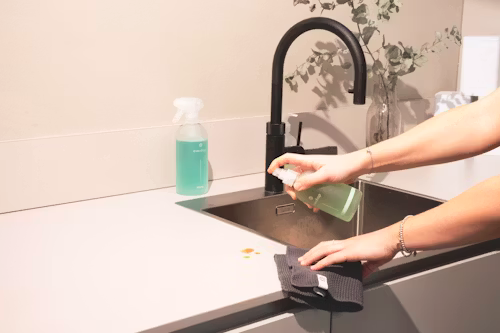 Jasa Asisten Rumah Tangga